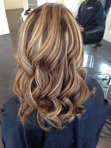 Blonde Hair Caramel Highlights