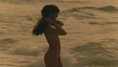 Phoebe Cates Nuda ~30 Anni In Paradise