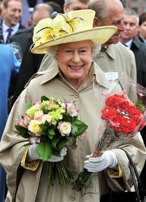 Queen Elizabeth 2 Queen Elizabeth Queen Hat Queen Elizabeth Ii