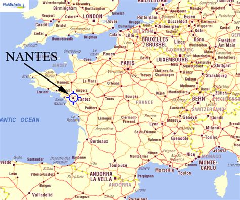 Looking how to get from nantes to bordeaux? http://www.justmaps.org/maps/images/france/nantes-map1.gif | Vacation france, France map, Nantes