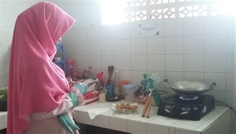 7 Tips Mengatasi Masalah Dapur Praktis Untuk Ibu Rumah Tangga Yang Hobi Masak Islampos