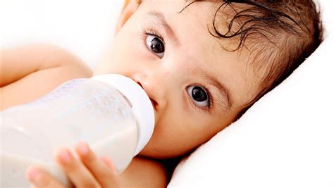 Alahan bayi terhadap susu formula itu juga akan menjejaskan sistem pernafasannya. Tanda Bayi Sedang Alahan Dengan Susu Lembu / Susu Formula ...