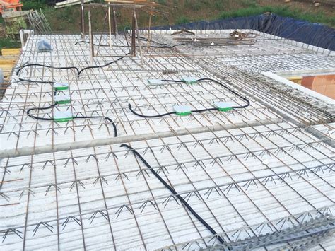 Hallo und herzlich willkommen auf unserer seite. Die Erste Decke schwebt ein. | Bauen und so. Hausbau ...