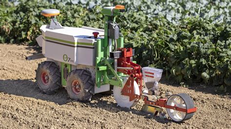 Autonome Roboter Steuern Landwirtschaft In Die Zukunft Atands
