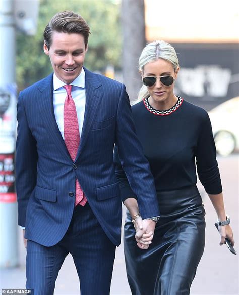 Roxy Jacenko Pays Tribute To Husband Oliver Curtis In A Cheeky Valentines Day Post Daily Mail
