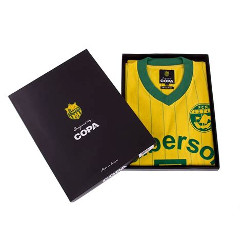 Trikot fc nantes zuhause 2020/2021. FC Nantes Trikot 1982/83 | Retrofootball®