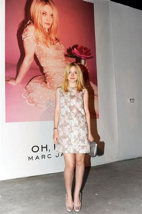 dakota fanning s marc jacobs ad banned for being too racy dakota and elle fanning fashion
