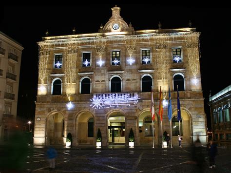 321 pisos y apartamentos en alquiler en gijón, asturias. La Navidad llega a Gijón - Apartamentos Cean Bermúdez en Gijón | Apartamentos turísticos en el ...