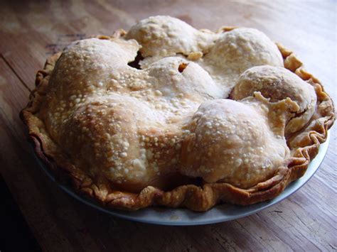 His eggy french pâte sucrée crust is offset with crunchy, toasty walnut strudel. All-Natural Whole Apple Pie - No Sugar Added Recipe - Food.com