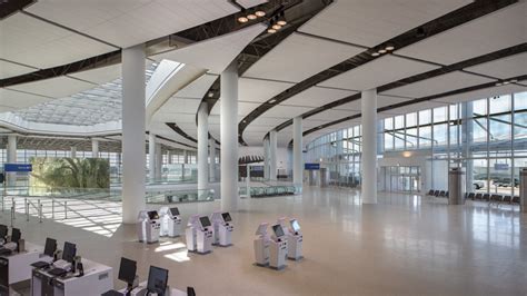 New Orleans International Airport Opens World Class New Terminal