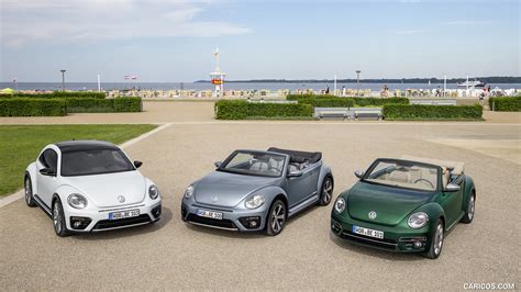 2017 Volkswagen Beetle Coupe And Cabrio Front Caricos