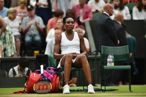 6 Heartbreaking Photos From Venus Williams Devastating Wimbledon Loss