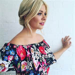 Make Up Free Holly Willoughby Displays Her Freckles On Instagram