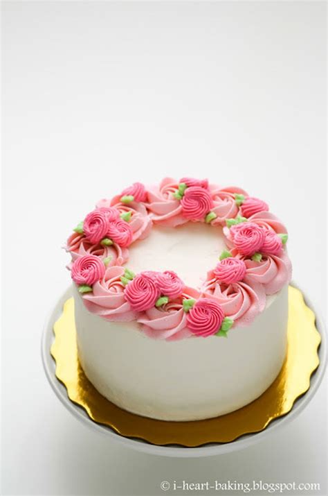 Make this mother's day one for the books with our coconut cream cake—it is an absolute stunner. Floral Wreath Cake For Mother's Day - CakeCentral.com