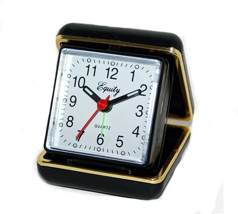 Travel radio clock