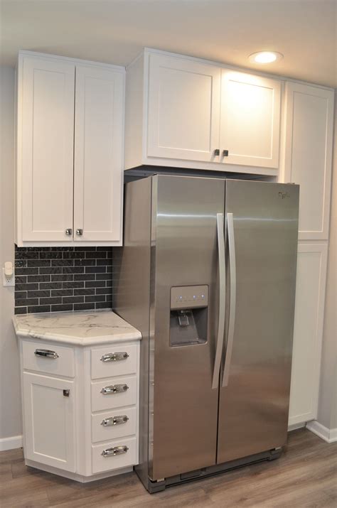 The honor is held in somewhat minor prestige, and typically a cash prize is awarded to the driver who accomplishes the feat. Baileytown Cabinetry Wood Species: Maple Cabinet Finish ...
