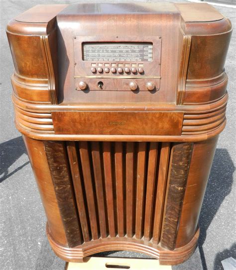 Vintage Three Band Philco Console Radio 20000 Via Etsy Antique