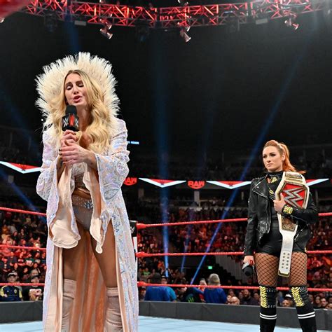 Raw 10 14 19 Charlotte Flair Vs Becky Lynch WWE Photo 43139216