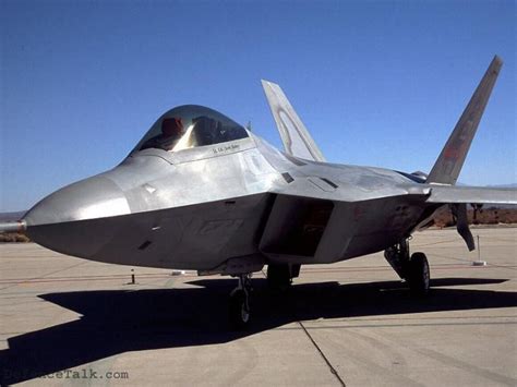 The aircraft's electronic warfare system includes a radar warning receiver and a bae systems information & electronic warfare systems. Lockheed-Martin F-22 Raptor | Defence Forum & Military ...