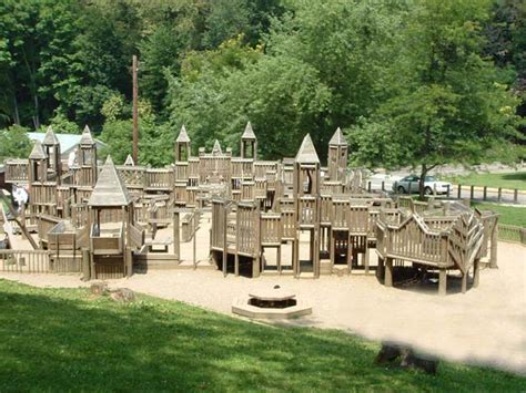 Wooden Playgrounds Rnostalgia