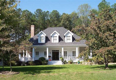 These homes range from charming cottages to luxurious manors that reflect all the south has to offer; Plan 5669TR: Adorable Southern Home Plan | Southern house ...