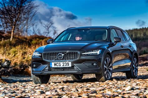 Volvo says the 2020 v60 cross country will be available to order in the first quarter of this year, but deliveries won't take place until summer. Volvo V60 Cross Country 2020 review