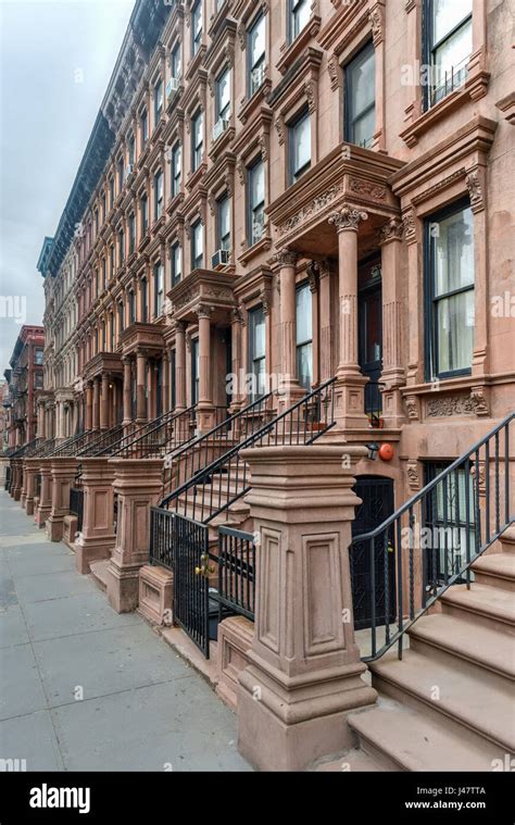 Brownstones In The Harlem Neighborhood Of New York City Stock Photo Alamy