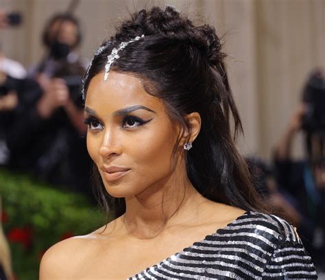 ciara watch see the singer s show stopping 2022 met gala look