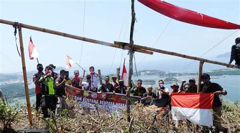 Pelaksanaan upacara bendera di puncak gunung bawakaraeng 17 agustus 2016. PHMJ Gelar Konvoi Merdeka dan Pembentangan Bendera di ...