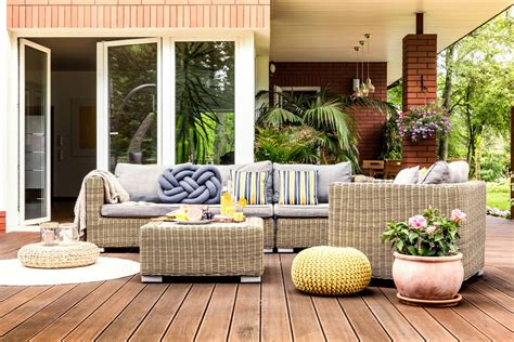 Simple flagstone patio floor via pinterest.com. 24 Cheap Backyard Makeover Ideas You'll Love | Extra Space ...
