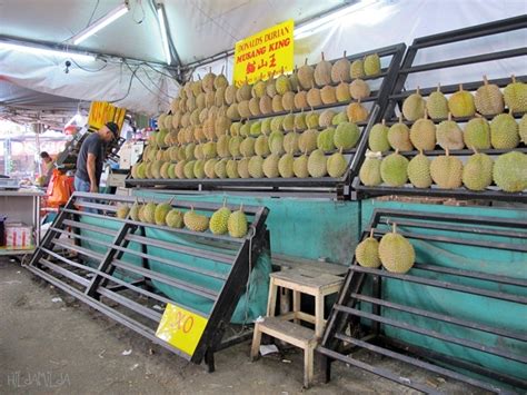 Cuma call ss2 durian house stall dan taman gembira kl 318 durian stall lalu minta bantuan mereka untuk consult dan bantu anda buat penghantaran. Being Hildaladida: SS2 Donald's Durian Buffet