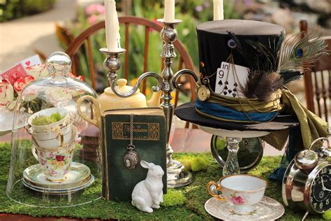 Alice In Wonderland Mad Hatter Tea Party Themed Vintage Decor Ideas Mos Alice In