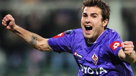 Adrian mutu is a great romanian football striker who played for dinamo bucharest,inter milano,verona adrian mutu; Mutu no pierde la esperanza | UEFA Europa League | UEFA.com
