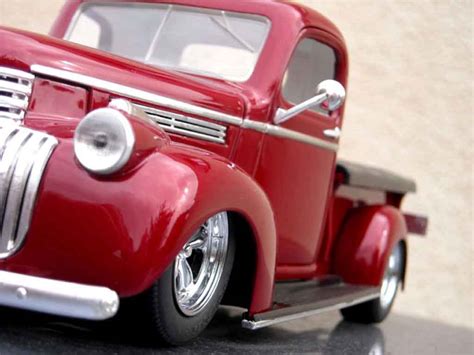 miniature chevrolet 1946 1 18 solido pick up voiture miniature be