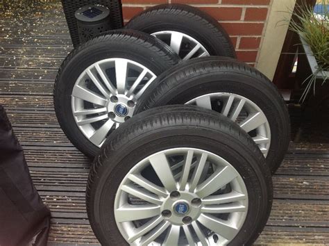 Fiat grande punto 1.4 engine technical data. Fiat Punto Grande 15 inch alloy wheels with 175/65R15 ...