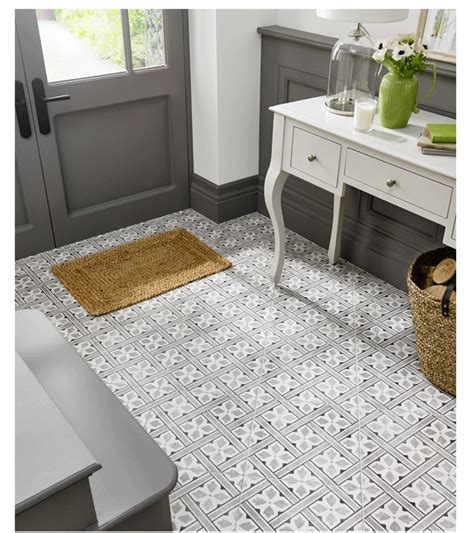 Figure out your style when considering hallway flooring ideas — this is best done through looking at ideabooks and considering what you like and dislike. - Attitude.co.uk