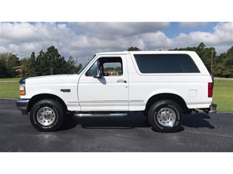 This is my 1996 bronco xlt with the 351w. 1996 Ford Bronco for Sale | ClassicCars.com | CC-1041933