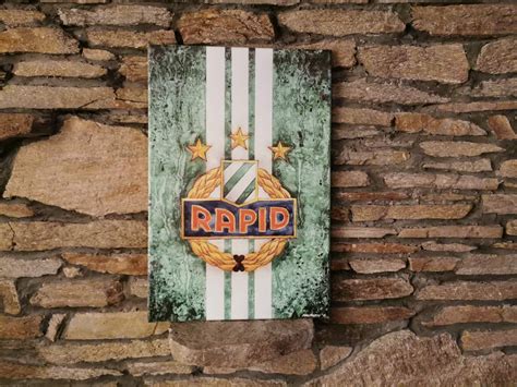 Sk rapid wien is an austria professional football team formed in 1899. Wappen SK Rapid Wien - Hochformat | abseits.at Shop