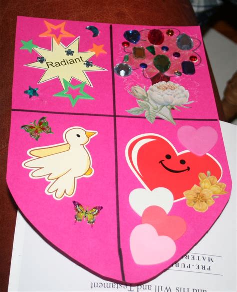 I send home a tag board shield and the families decorate it according to my instructions. Ruhi Crafts: The Shield of His Covenant