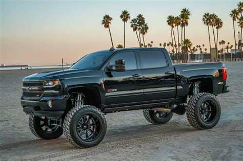 2017 Chevy Silverado Z71 Lifted