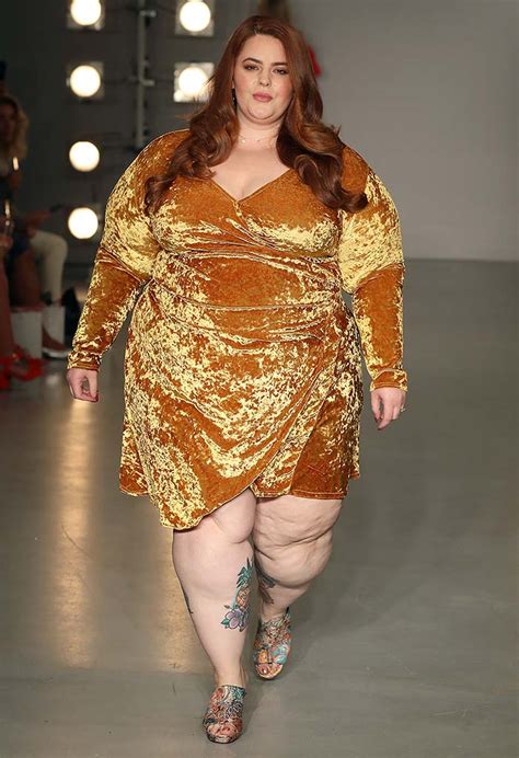 Wow London Fashion Week Opens With Curvaceous Models On The Ramp