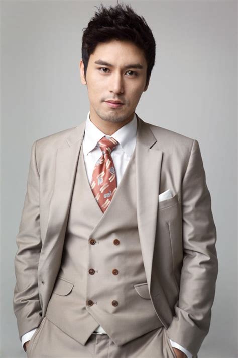 춤 노래 예능감 뭐 하나 빠지지 않으니 관심이 가신다면 상사화 한 번씩 들어주세요. '트로트계 짐승남'장민호 "누님팬 다 사로잡을 것" - 일간 ...