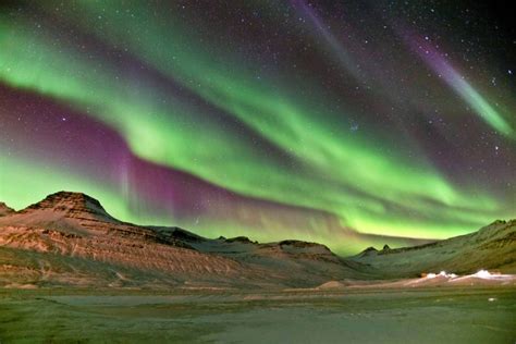 27 Photos That Capture The Magic Of The Northern Lights In Iceland