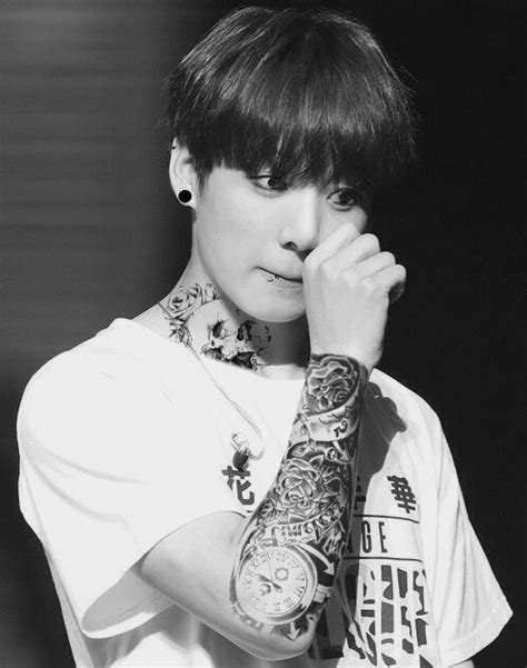 Jungkooks arm & hand tattoos are real! Tattooed Jungkook | ARMY's Amino