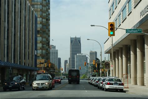 무료 이미지 보행자 건축물 지평선 거리 고속도로 시티 마천루 도시 풍경 도심 수송 차량 미국 레인