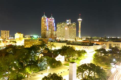 Night View Of San Antonio 15 Second Exposure Dieselducy Flickr