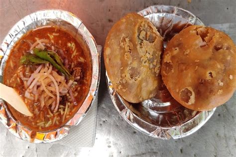 Sindhi Mouth Kachori In Delhi Pitampura Made With Pulses Boiled In Milk