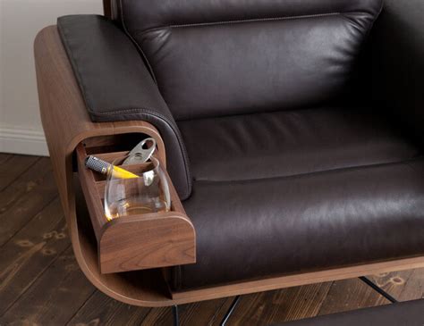 This Leather Cigar Chair Recliner Is A Dream Come True For Cigar Lovers