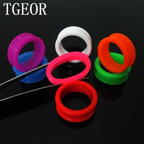 Hot Selling Body Jewelry Round Shape Silicone Ear Tunnels 1 Pair Mixed