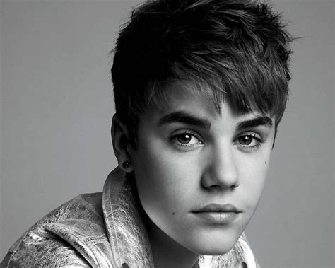 1280x1024 1280x1024 Justin Bieber Dark Haired Male Singer Black And White Jacket Wallpaper